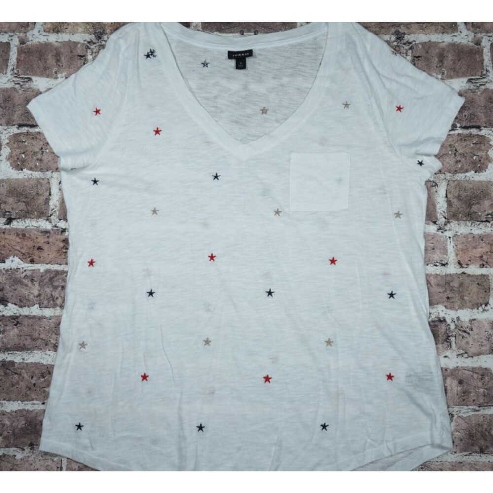 Torrid Womens Size 0 Patriotic Star Embroidered V-Neck Pocket Tee White T-Shirt
